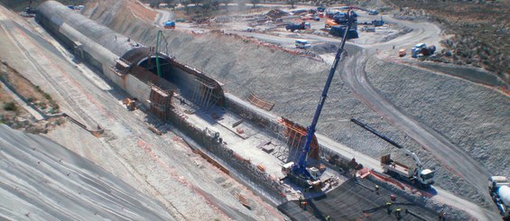 Método constructivo de falso túnel