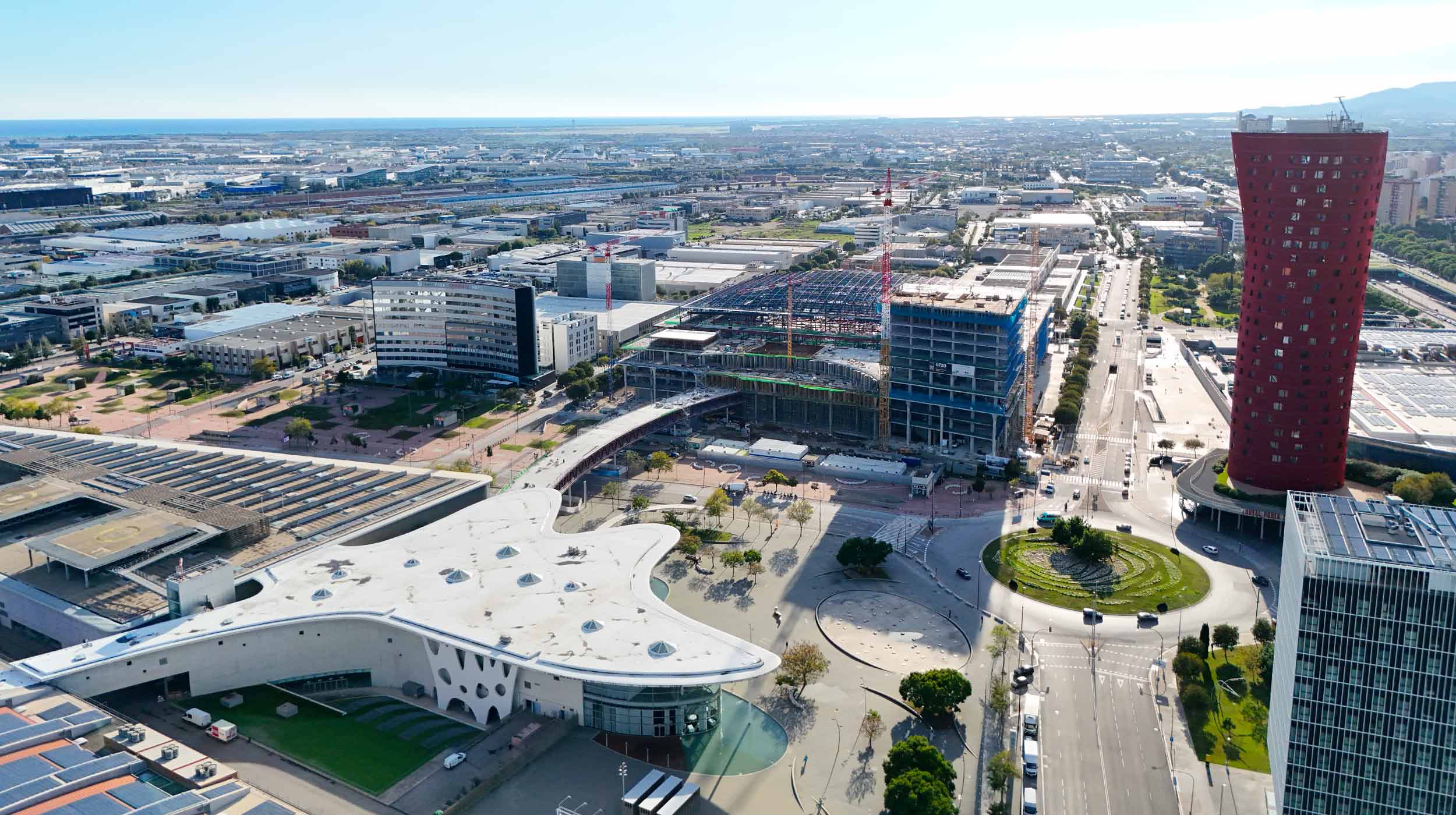 La Fira de Barcelona da un paso adelante con la puesta en marcha del nuevo Hall Zero, un gran proyecto arquitectónico que amplía y refuerza el recinto de Gran Via, en L’Hospitalet de Llobregat.