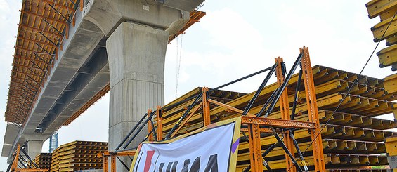 Autopista de peaje Yakarta-Cikampek II, Karawang, Indonesia