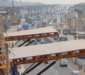 Autopista de peaje Yakarta-Cikampek II, Karawang, Indonesia