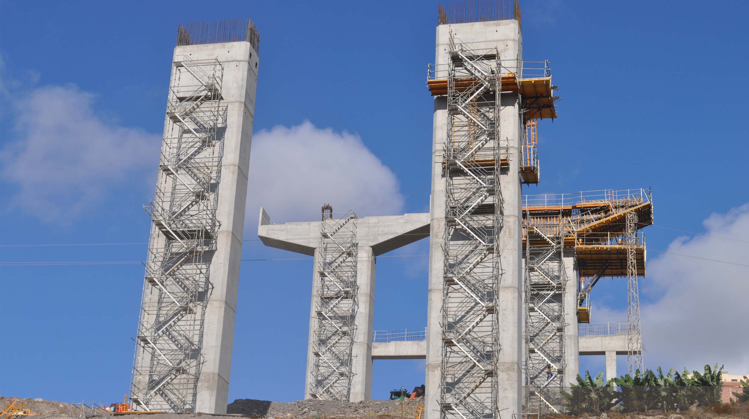 La obra acomete la conexión entre la circunvalación de Las Palmas de Gran Canaria, y la autovía GC.2, en el tramo Tamaraceite-Tenoya-Arucas-Costa.