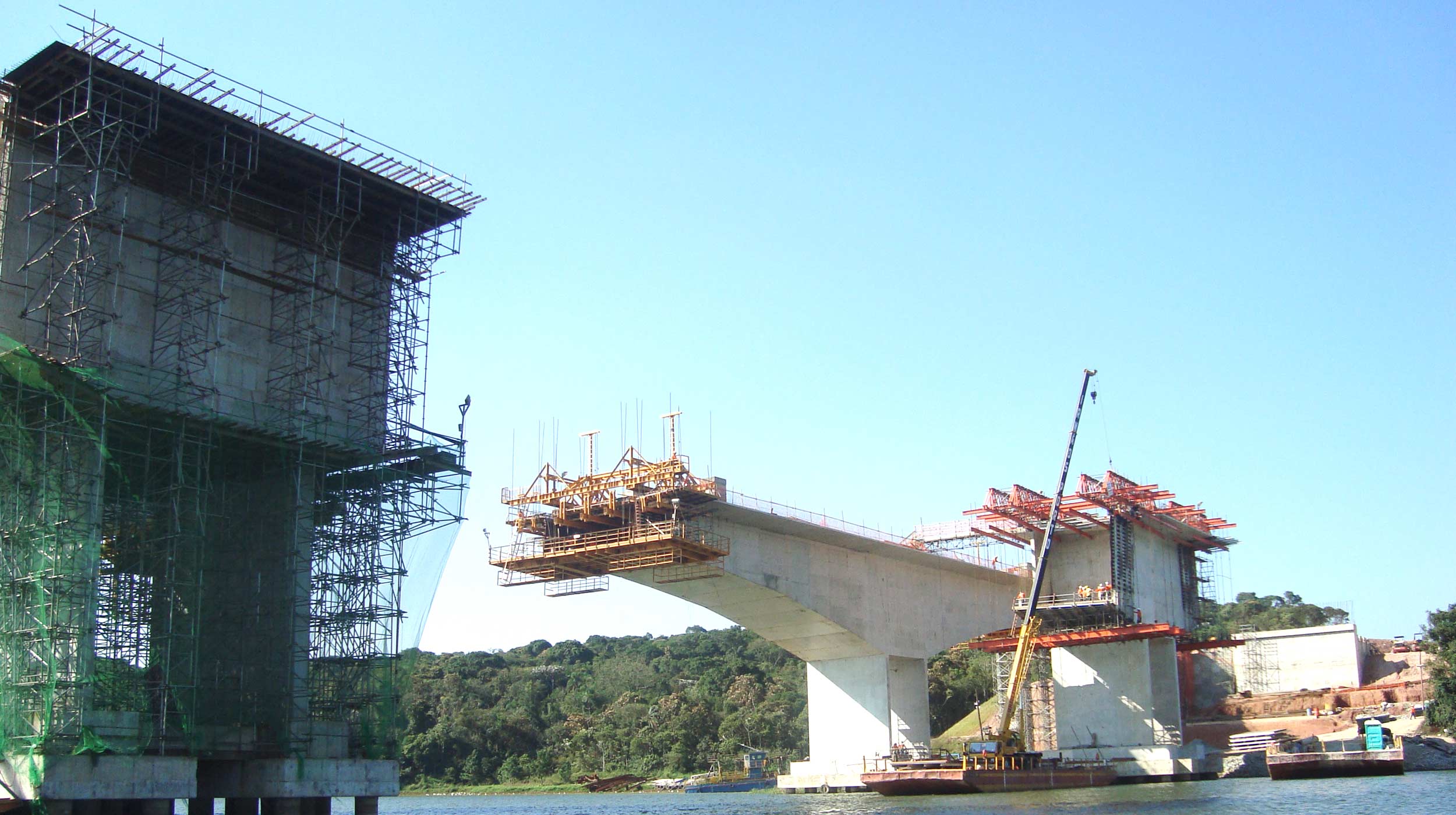 Situada en la capital y ciudades metropolitanas de São Paulo, esta circunvalación enlaza las principales carreteras del estado.