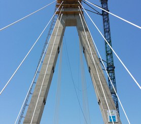 Puente sobre el Río Wisłok, Rzeszów, Polonia