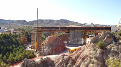 Viaducto sobre el Barranco de los Ojos, Alicante, España