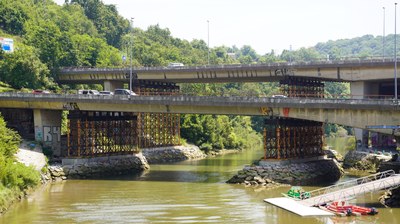 Apeo del Viaducto de Loiola sobre el río Urumea, Donostia, España