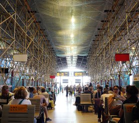 Restauración integral de las fachadas y cubiertas de la Estación del Norte de Valencia Restauración integral de las fachadas y cubiertas de la Estación del Norte de Valencia