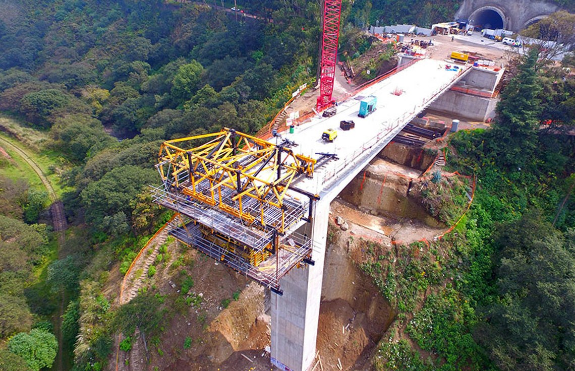 Construcción de tableros de puente: Tipos de procedimientos constructivos