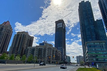 Alto rendimiento y seguridad en la Torre Wesley, Mississauga, Canada