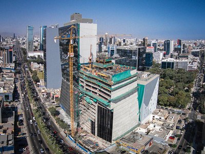 Edificio sostenible Torre Javier Prado en Lima