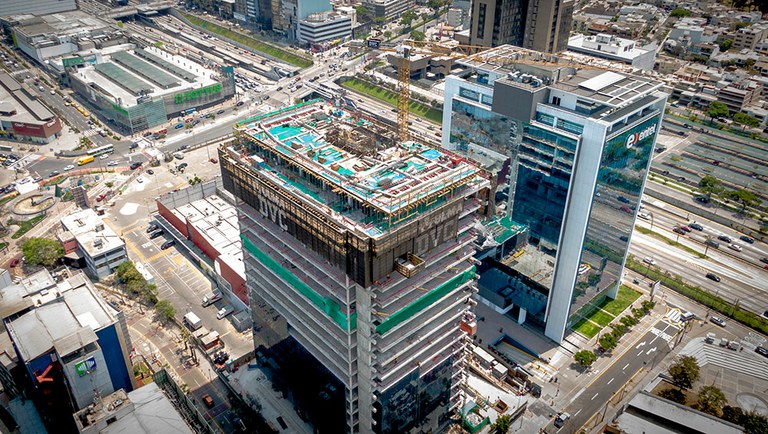 Nueva torre en el centro de Lima, Perú