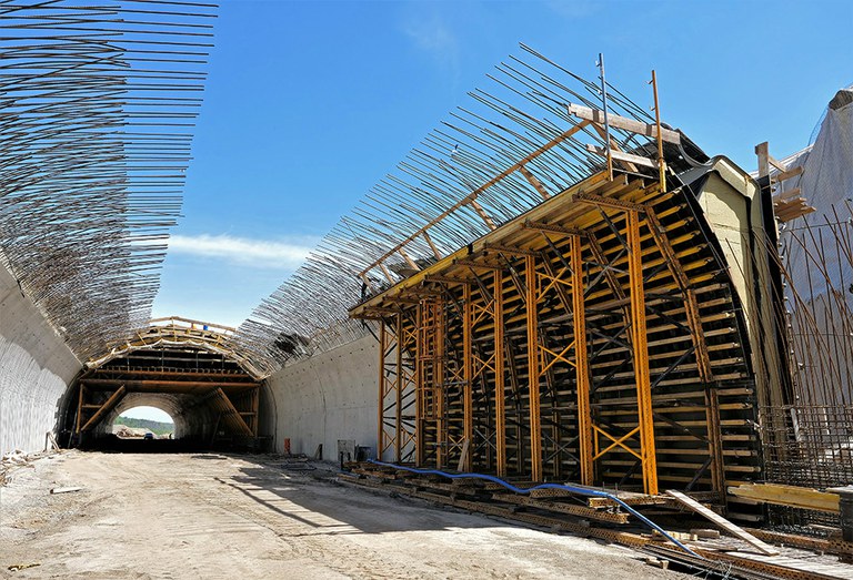 Nuevo túnel a cielo abierto con ULMA