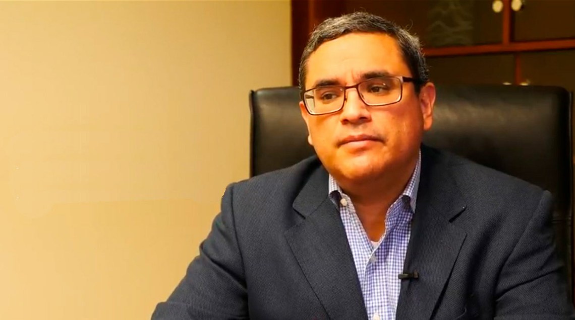 Carlos Muente, Jefe de Edificaciones Perú